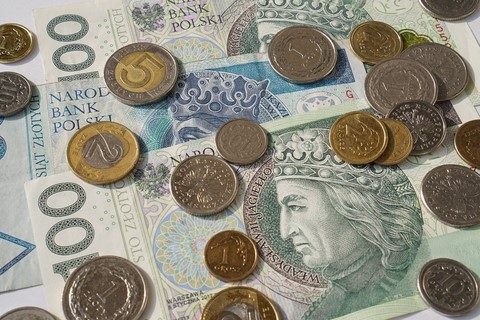 Banknoty monety